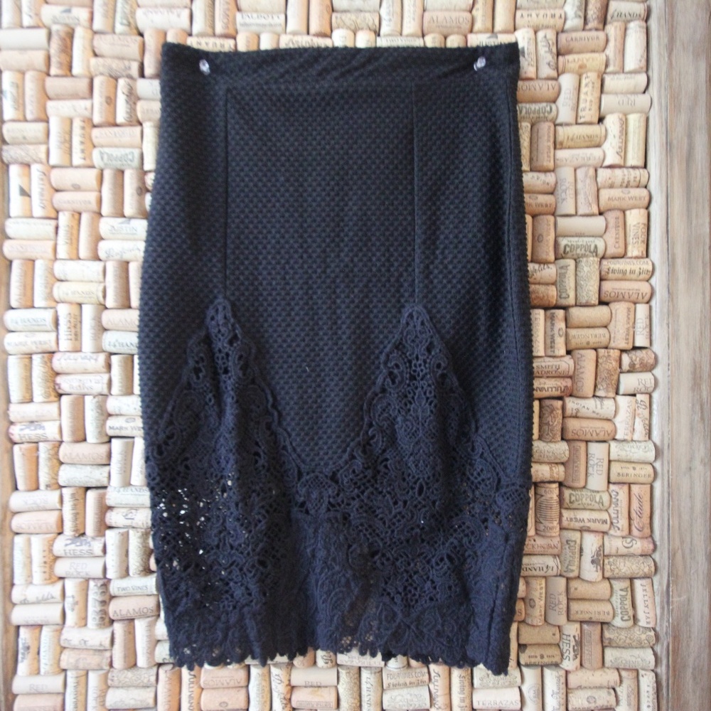 Marilyn Monroe Pin-up Black Lace Skirt